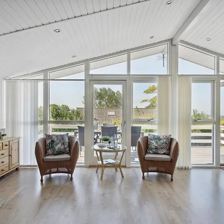 Wrange - 150m From The Sea By Interhome