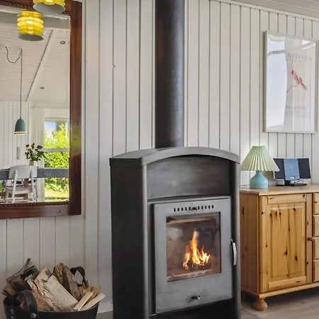 펜션 Wrange - 150m From The Sea By Interhome