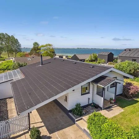 Wrange - 150m From The Sea By Interhome 펜션 *