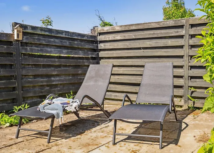 Wrange - 150m From The Sea By Interhome