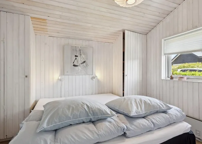 Wrange - 150m From The Sea By Interhome *