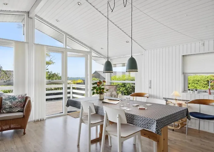 בית נופש Wrange - 150m From The Sea By Interhome פאבורג